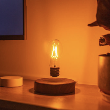 Levitating Edison LED Desk Lamp – Magnetic Floating Bulb